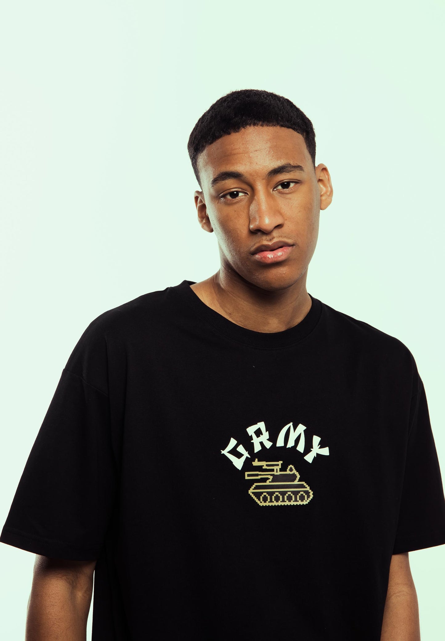 THE MOVE ON OVER (LUCKY DRAGON) REGULAR TEE BLACK