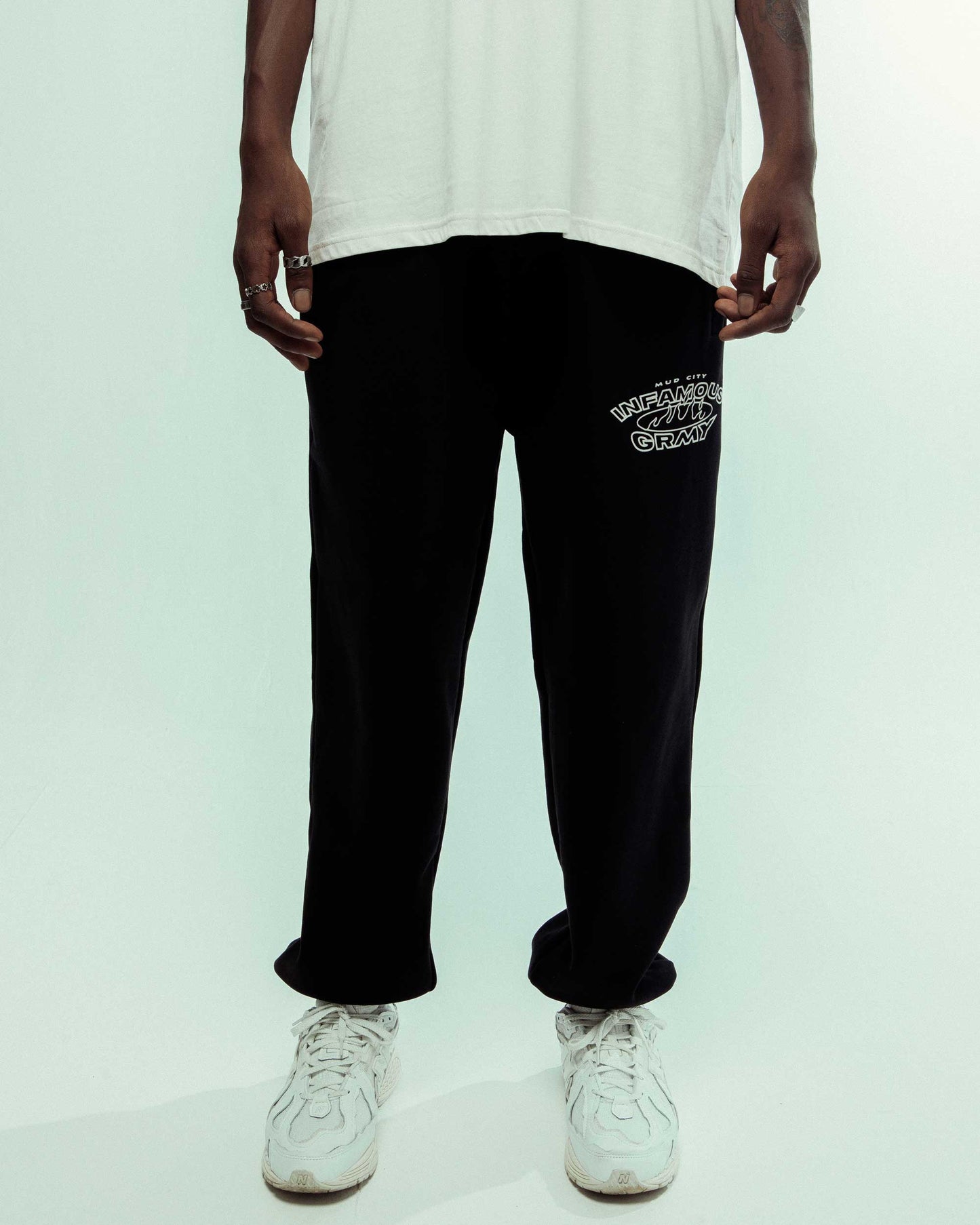 MADRID THE CONNOISSEUR HEAVYWEIGHT SWEATPANTS BLACK