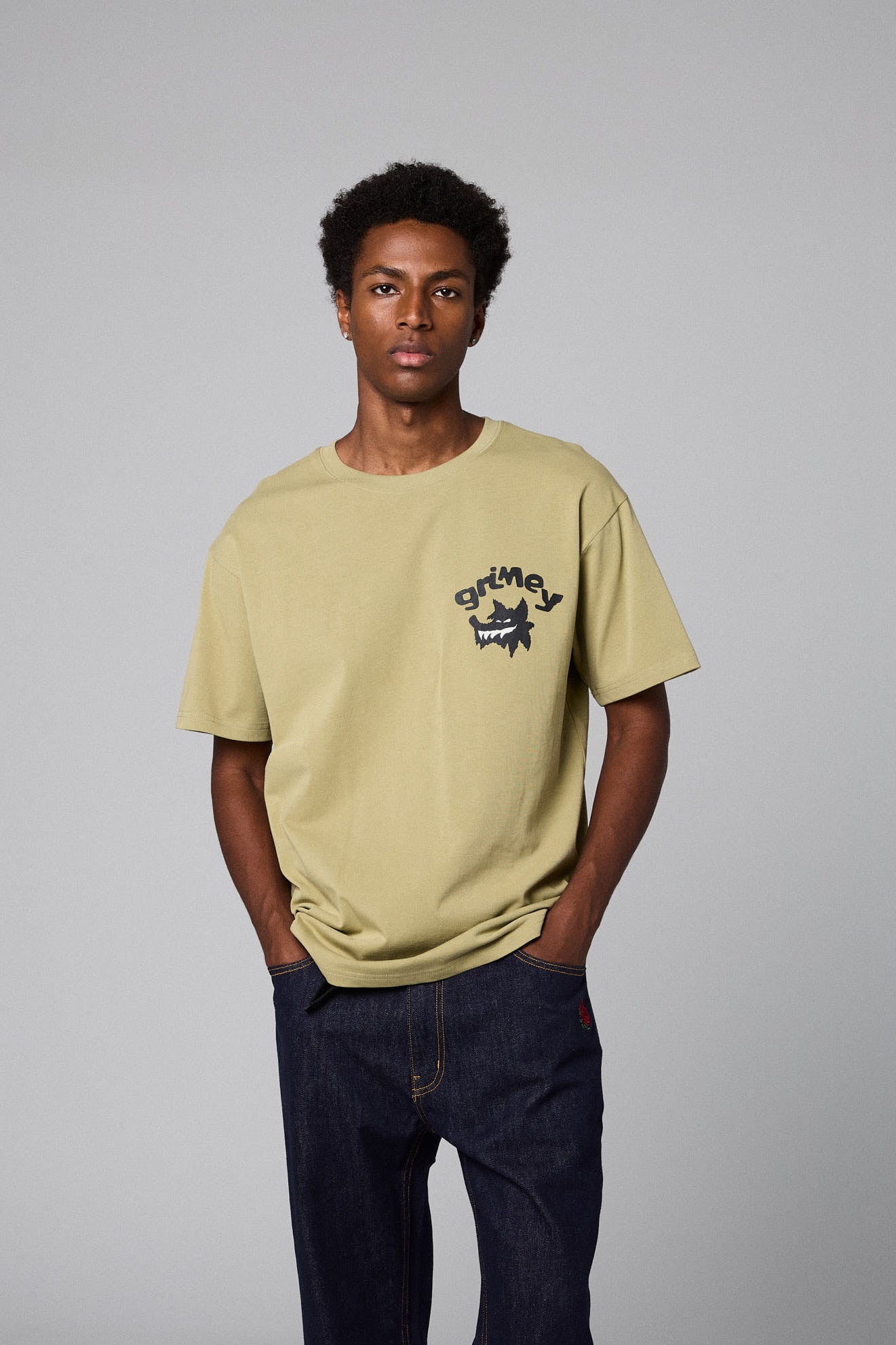 THE PLANET REGULAR TEE KHAKI – Grimey Store