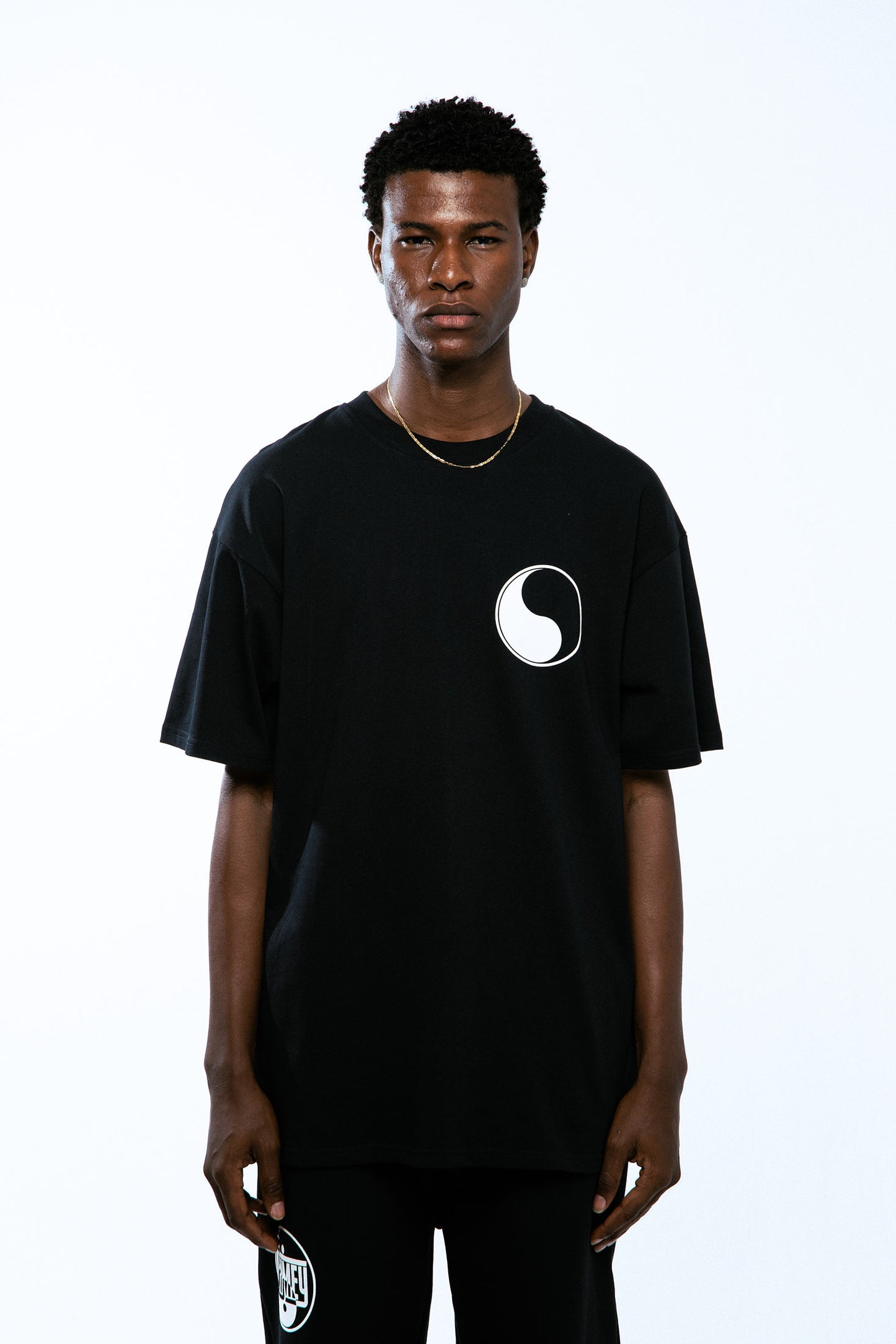 HIJACKER HEAVYWEIGHT REGULAR TEE BLACK