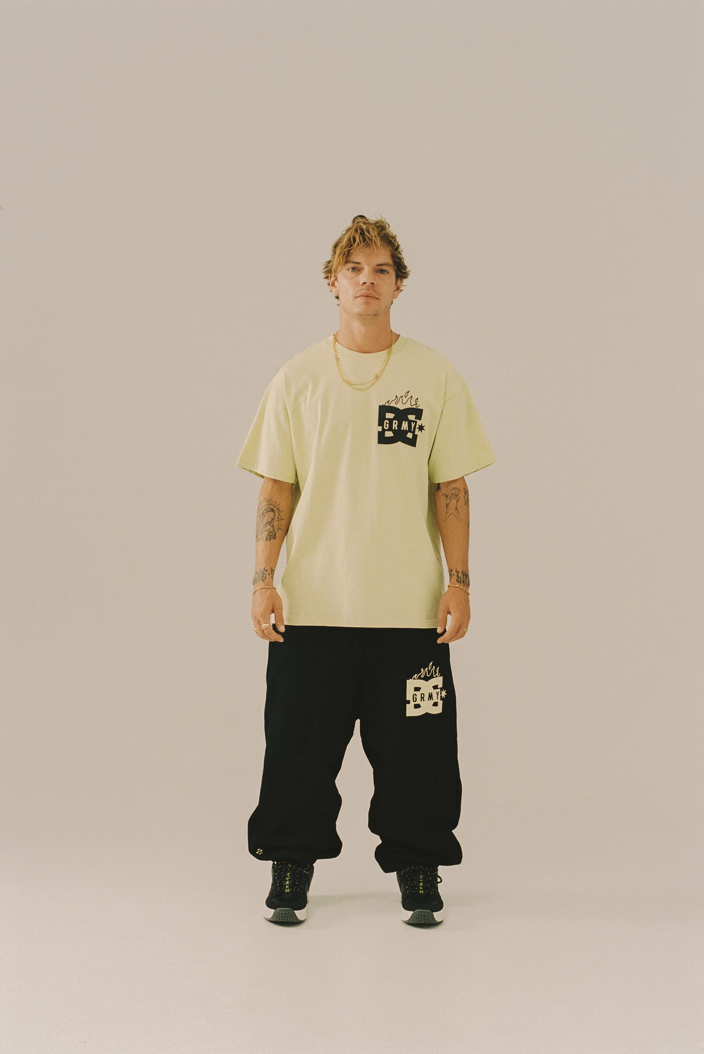 THE SWARM DC SHOES X GRIMEY RAW HONEY REGULAR TEE LIME