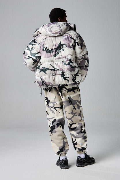 FOLLOW THE DOLLAR CAMO HOOD PUFFER JACKET WHITE CAMO