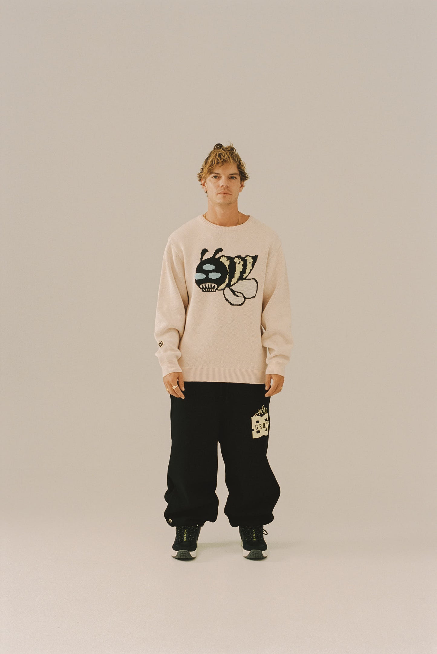 THE SWARM DC SHOES X GRIMEY RAW HONEY KNIT SWEATER PINK