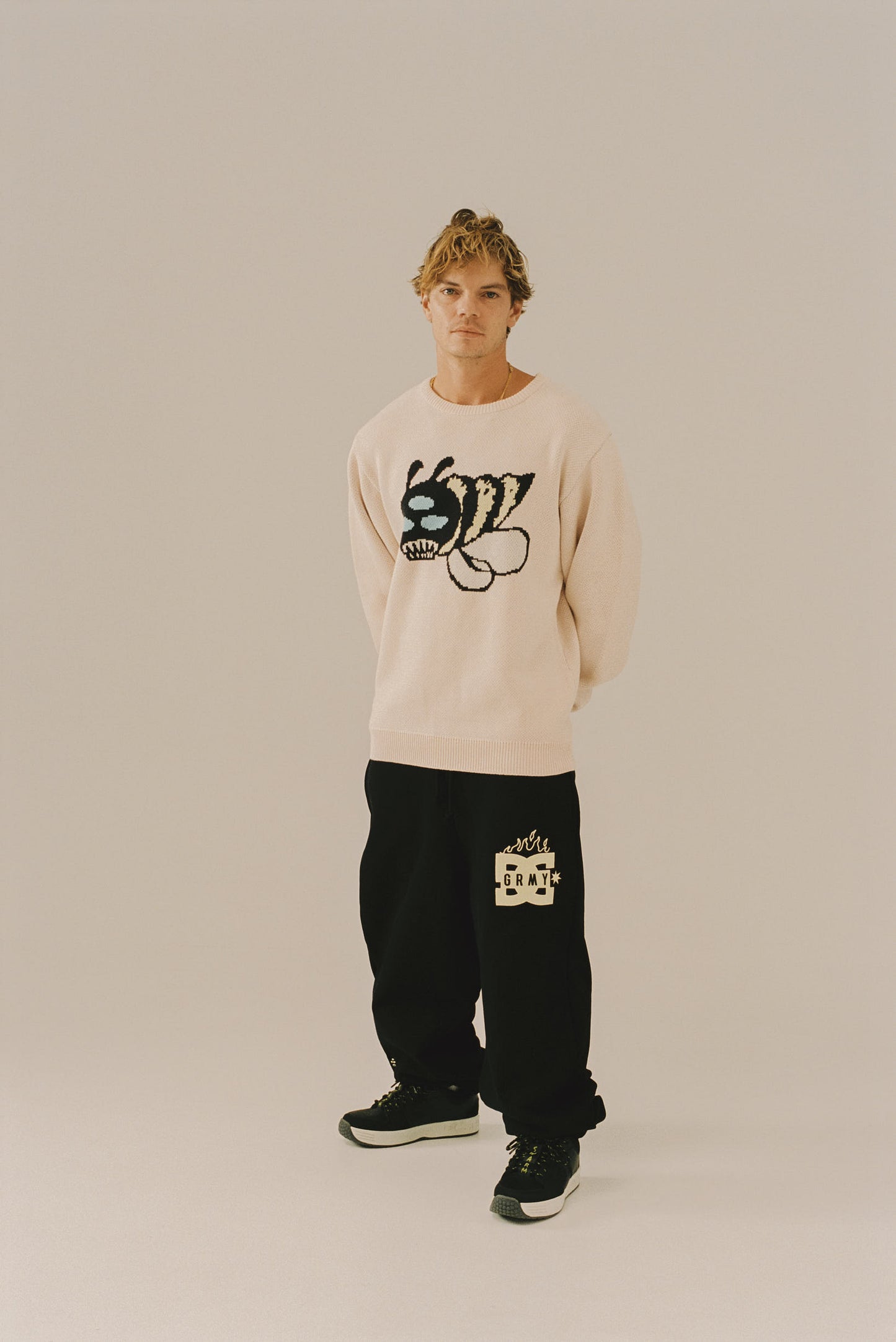 THE SWARM DC SHOES X GRIMEY RAW HONEY KNIT SWEATER PINK