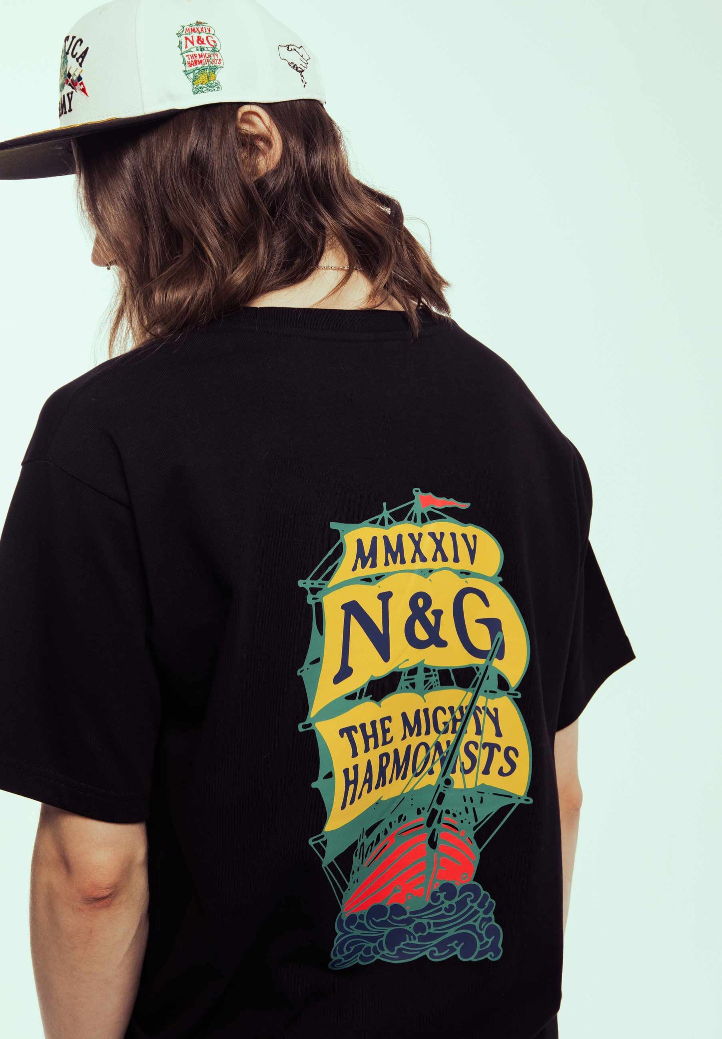 MIGHTY HARMONIST NAUTICA X GRMY REGULAR TEE BLACK