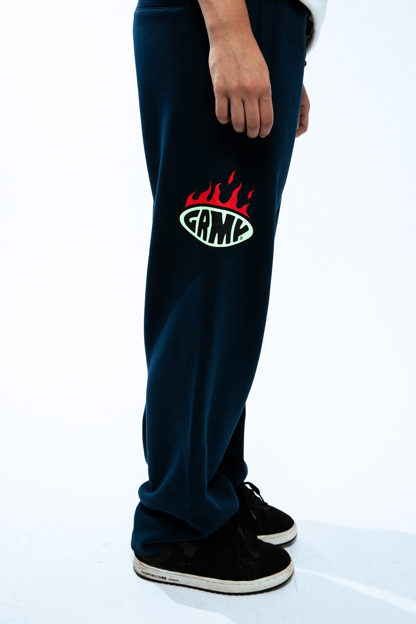 SCRATCHING MEMORIES SWEATPANTS NAVY