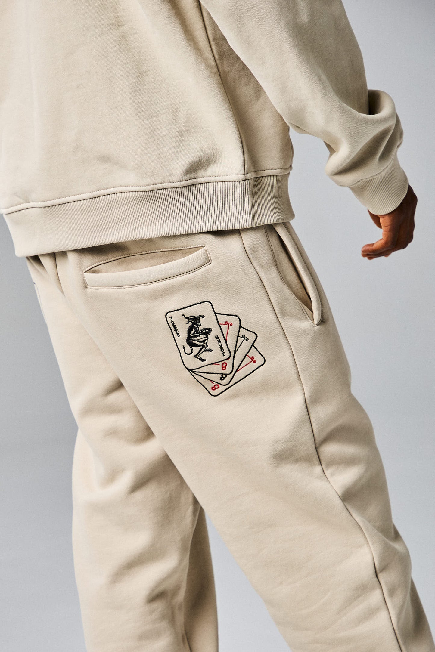 DEEPER HEAVYWEIGHT SWEATPANTS CREAM