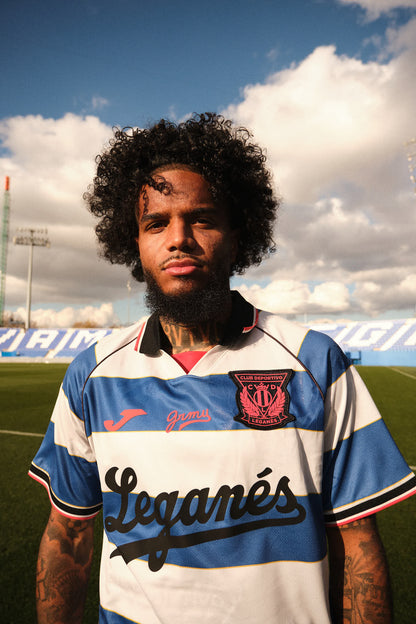 LEGA X GRMY WE ALWAYS DREAMING SOCCER TEE BLUE