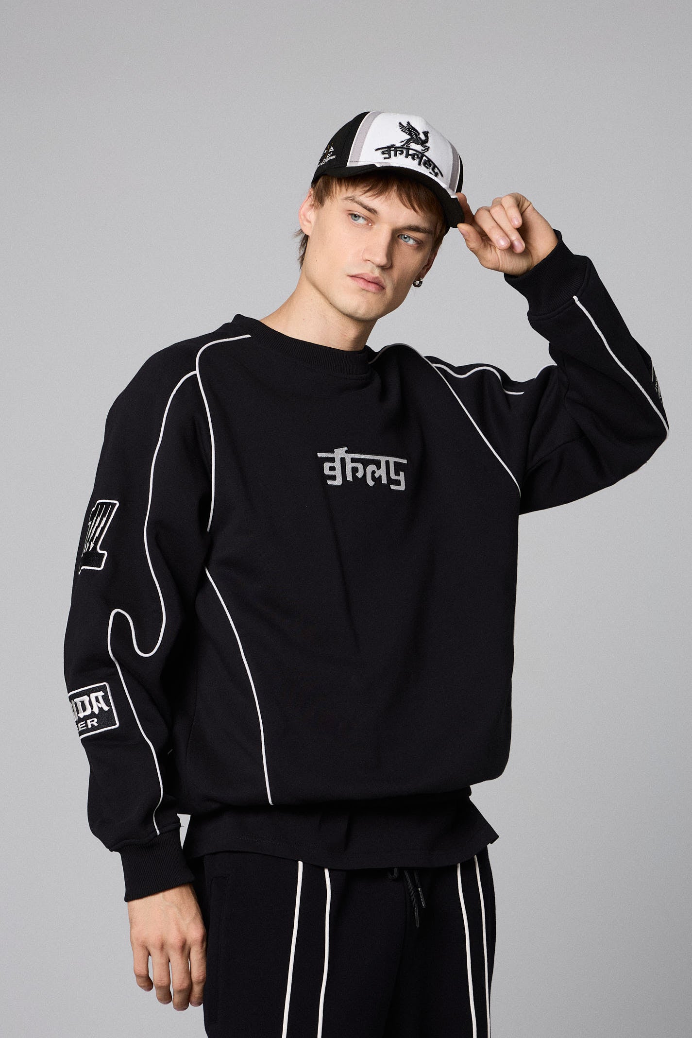 RACE WAR CURVED VISOR SNAPBACK CAP BLACK