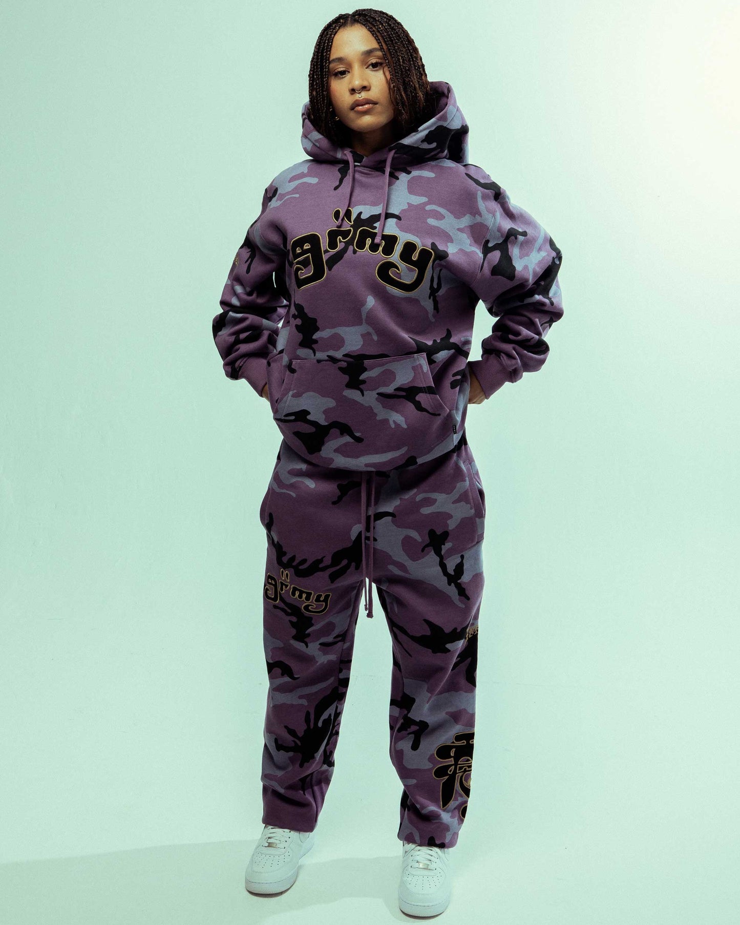 ALL OVER PRINT TUSKER TEMPLE SWEATPANTS PURPLE