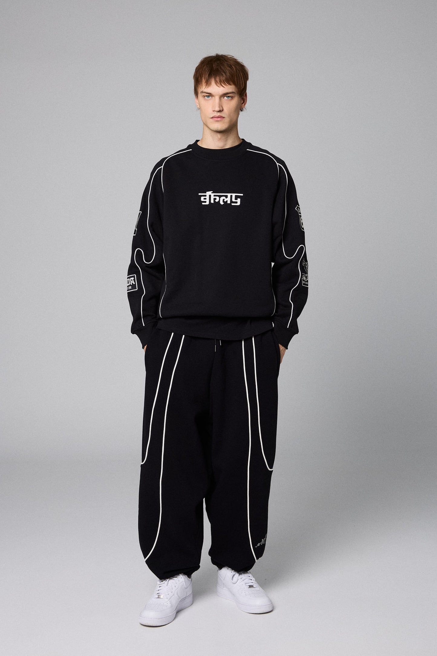 RACE WAR VINTAGE CREWNECK BLACK